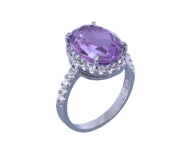 18KT WHITE GOLD RING SET WITH 01 AMETHYST AND 29 WHITE SAPPHIRES 
